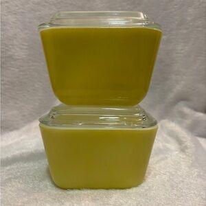💚 PYREX Verde 501 Refrigerator Dish with Glass Lid Vintage Set of 2 💚